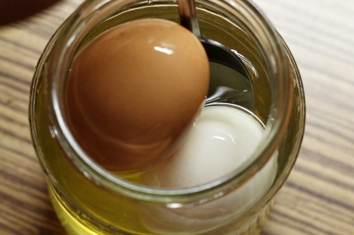Limetková kůra - barvení vajíček